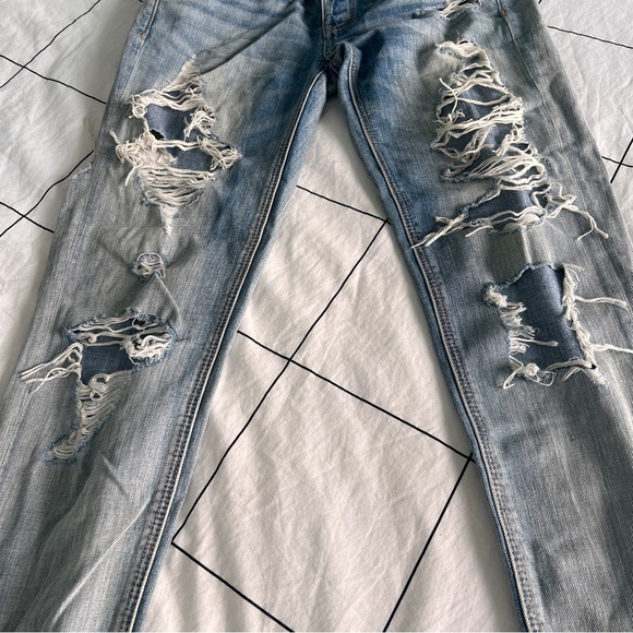 AEO - Ripped Jeans - Picture 2 of 6